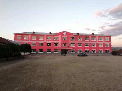 牡丹江市柳树镇中学